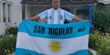 JUAMPI CASTET Y SU FAMILIA, CAMPEONES CONTRA LOS PREJUICIOS